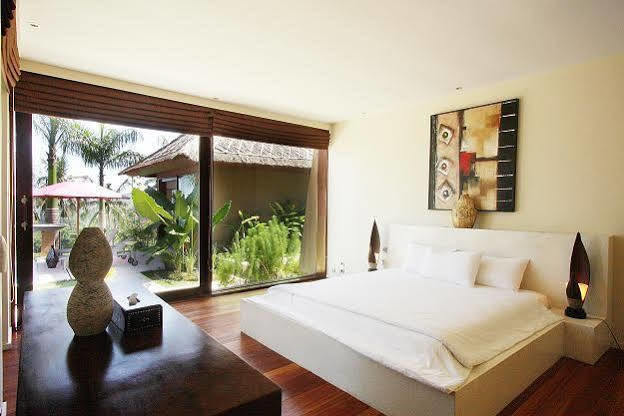 Villa Tiara Mangsit Extérieur photo